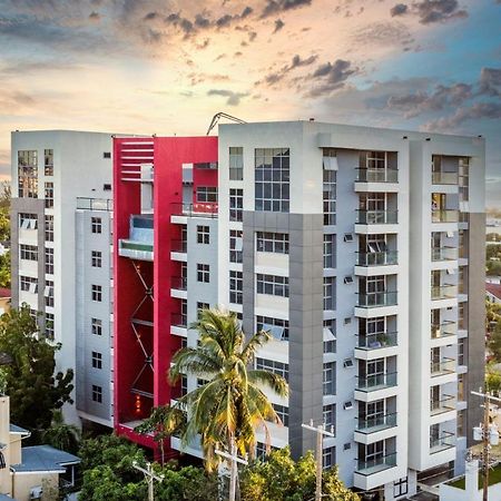 Parkhurst Lux Condo Near Devon House Кингстън Екстериор снимка