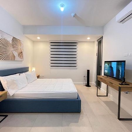 Parkhurst Lux Condo Near Devon House Кингстън Екстериор снимка